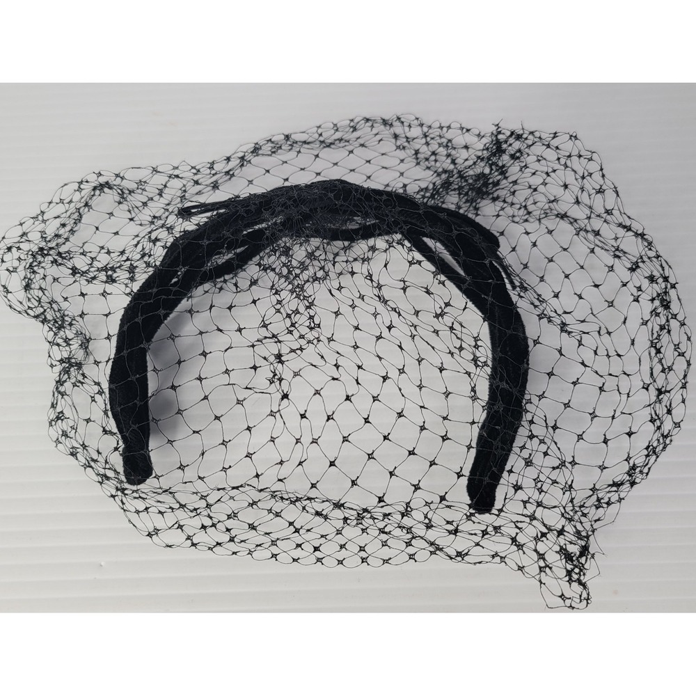 1960's Vintage Veil Black Headpiece with Felt Bow Headband Enhancer - Picture 5 of 6